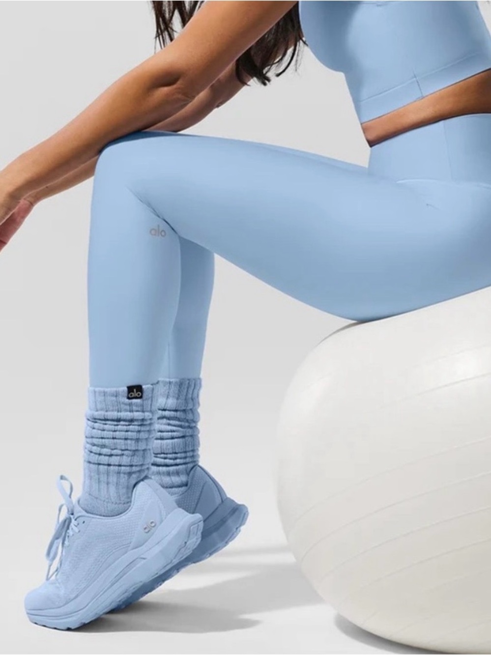 ALO Yoga Scrunch Sock — in Crisp Blue Size Medium (M) Women’s 8-11.5